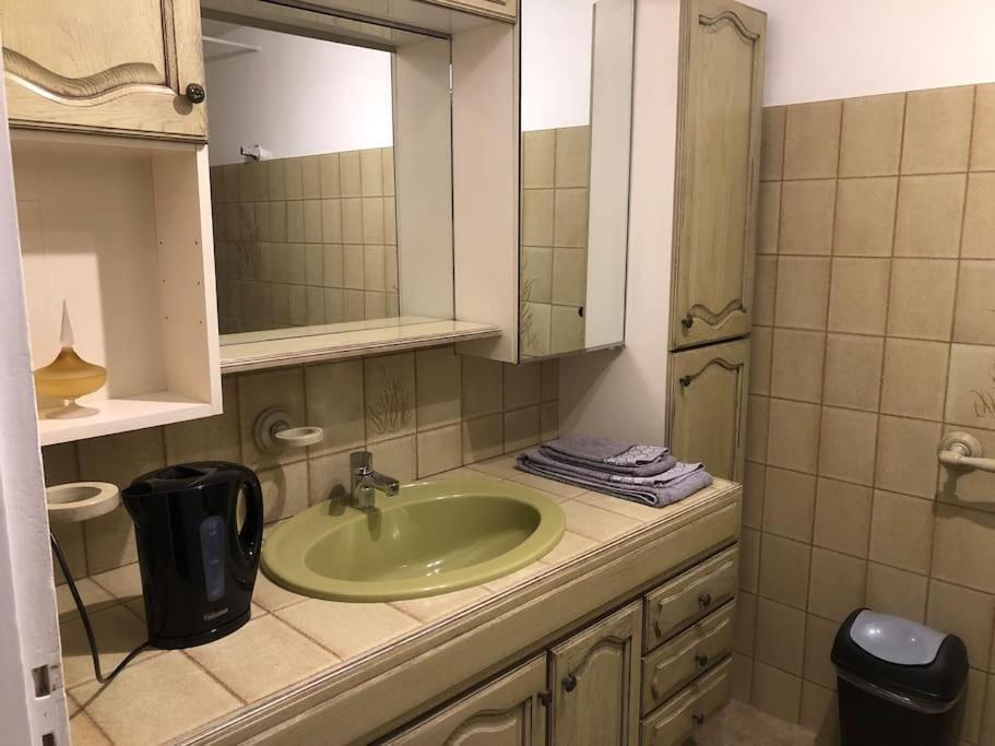 Chambre Calme Au Coeur D'Ussel Ussel  Dış mekan fotoğraf