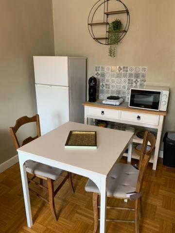 Chambre Calme Au Coeur D'Ussel Ussel  Dış mekan fotoğraf